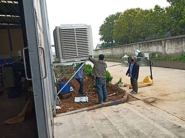 ���L�C���b����